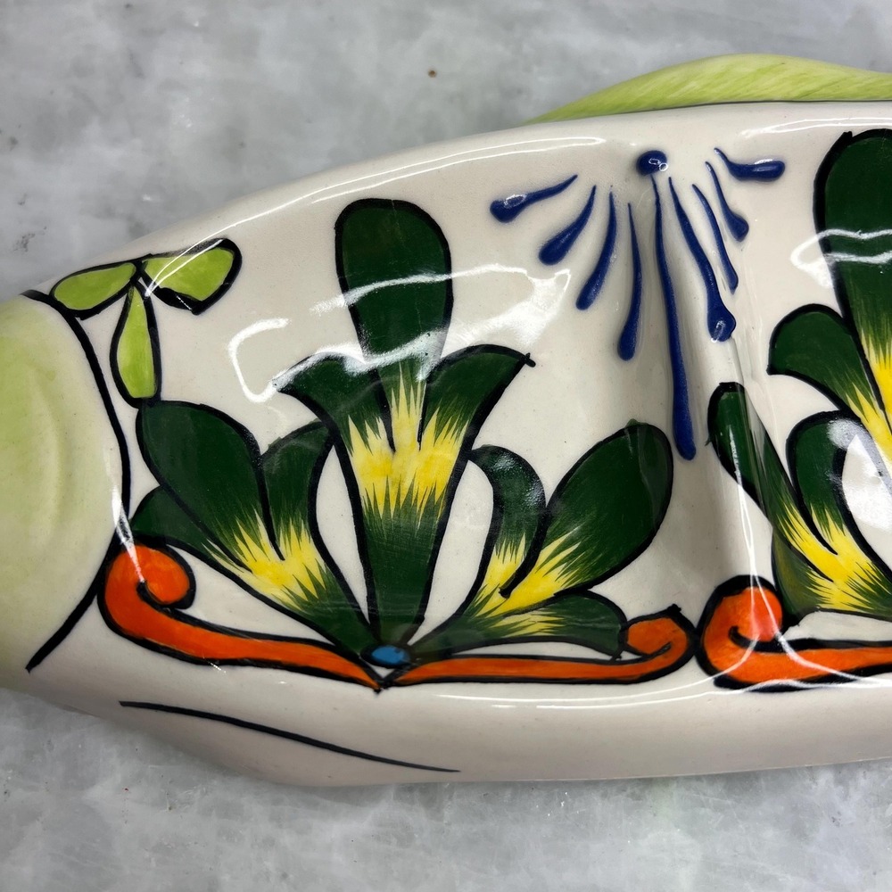 Vintage Hand Painted Fish Dish From Mexico Vibrant Colors - Picture 5 of 7